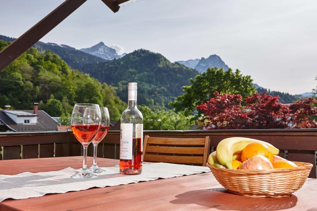 Apartment Sir George Garmisch-Partenkirchen Ruang foto