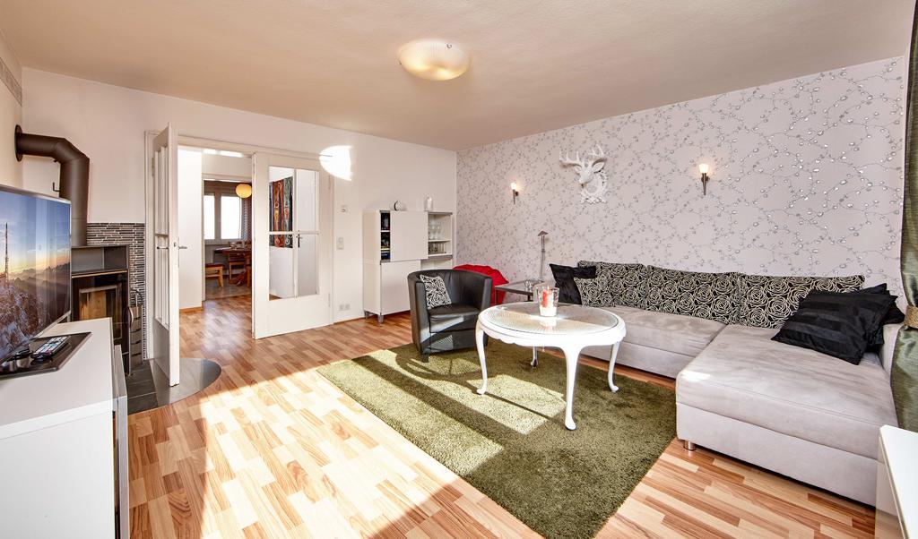 Apartment Sir George Garmisch-Partenkirchen Ruang foto